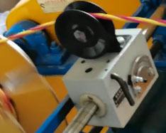 安裝在昆明昆寶電線電纜制造有限公司 高速RVS雙盤絞線機GSP630ZTD型一套生產(chǎn)現(xiàn)場