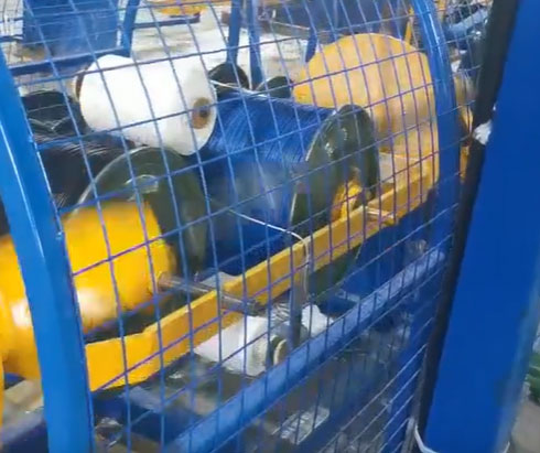 高速RVS雙盤絞線機GSP630繞包-1250型試機現(xiàn)場