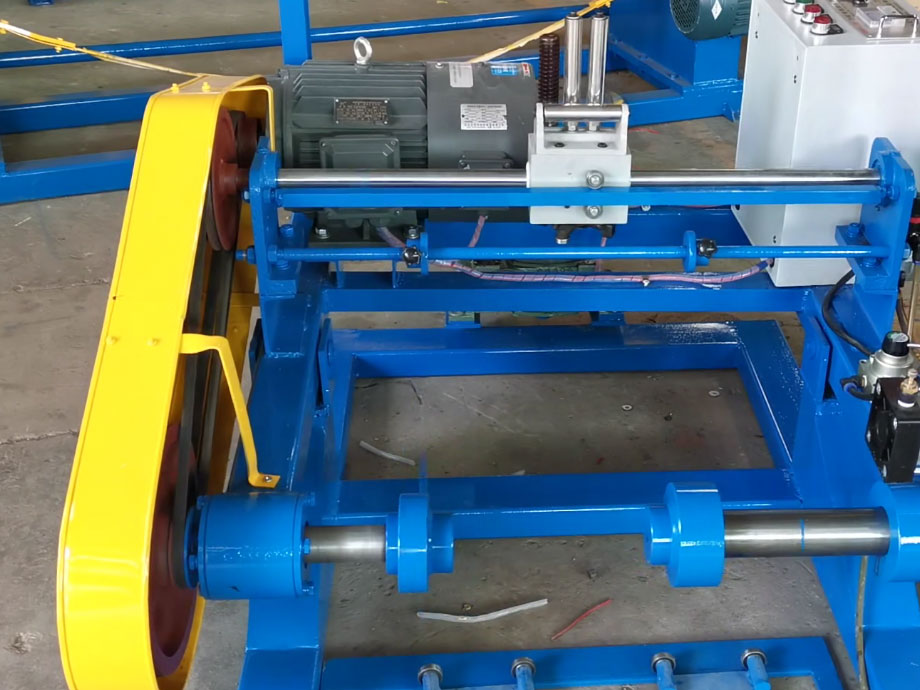 電動(dòng)升降氣動(dòng)頂錐復(fù)繞機(jī)